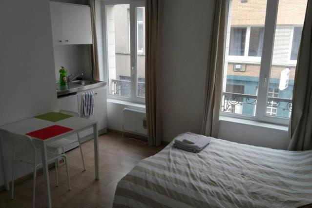 Central Studio Close To Grand Place For 2 Brussel Bagian luar foto
